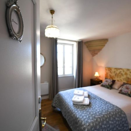 Bed and Breakfast Pat A Touille Treignac Exterior foto