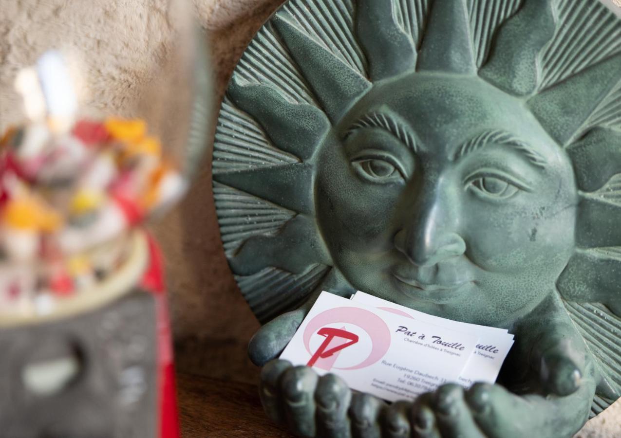 Bed and Breakfast Pat A Touille Treignac Exterior foto