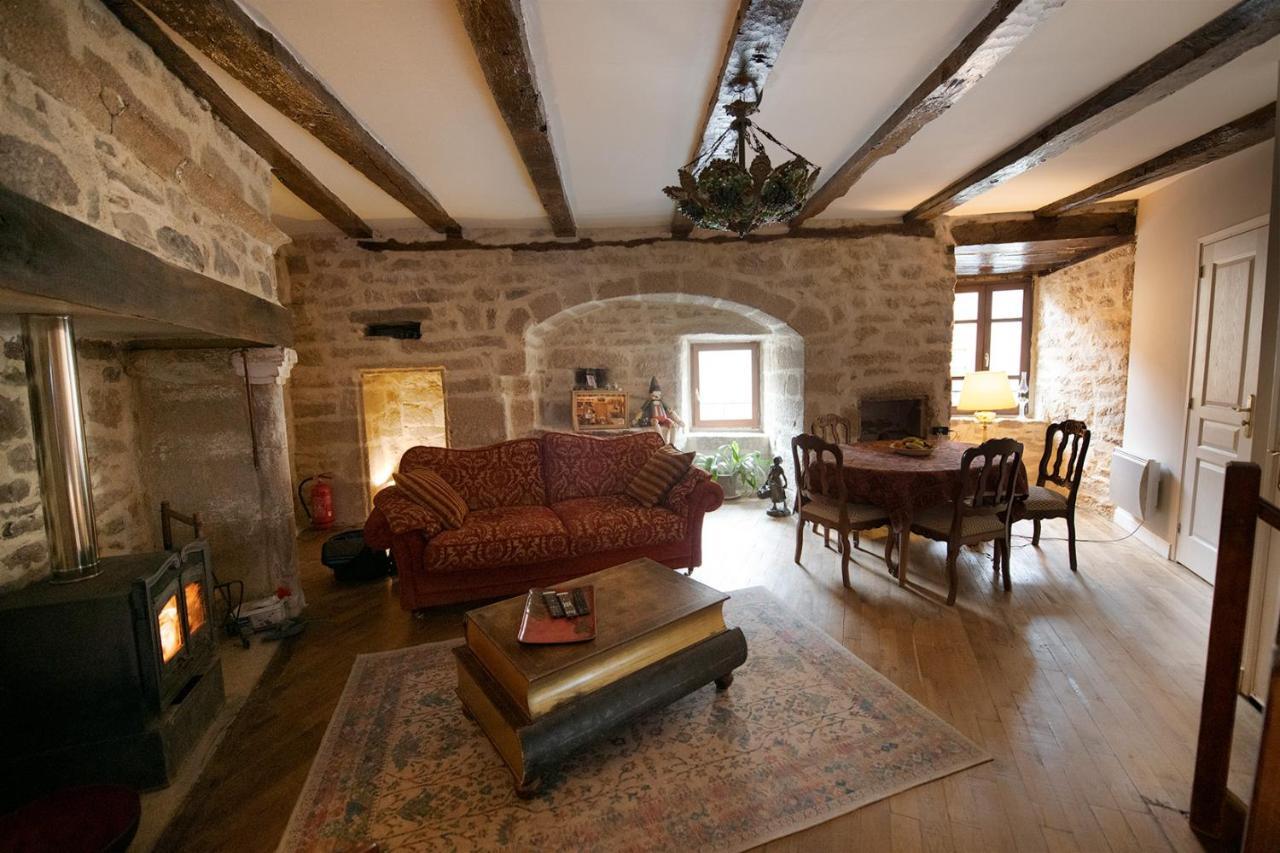 Bed and Breakfast Pat A Touille Treignac Exterior foto