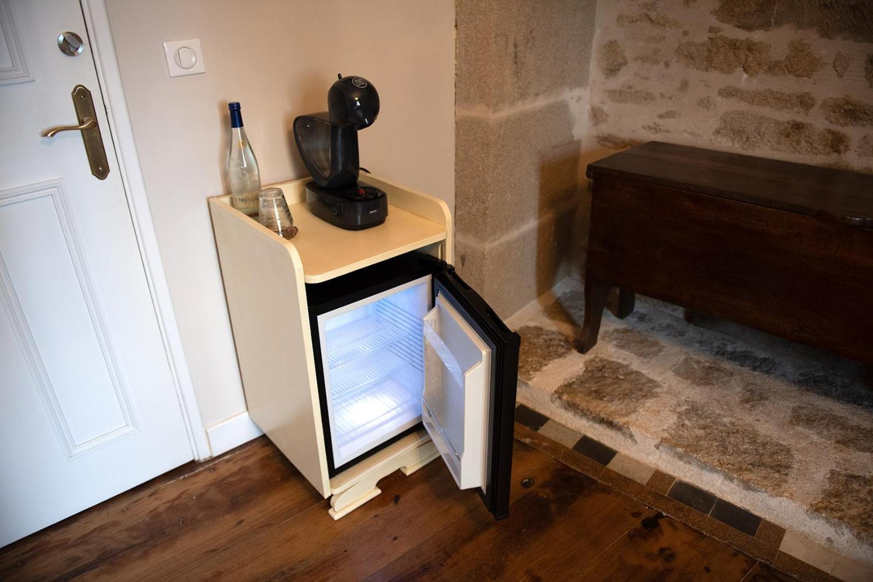 Bed and Breakfast Pat A Touille Treignac Exterior foto