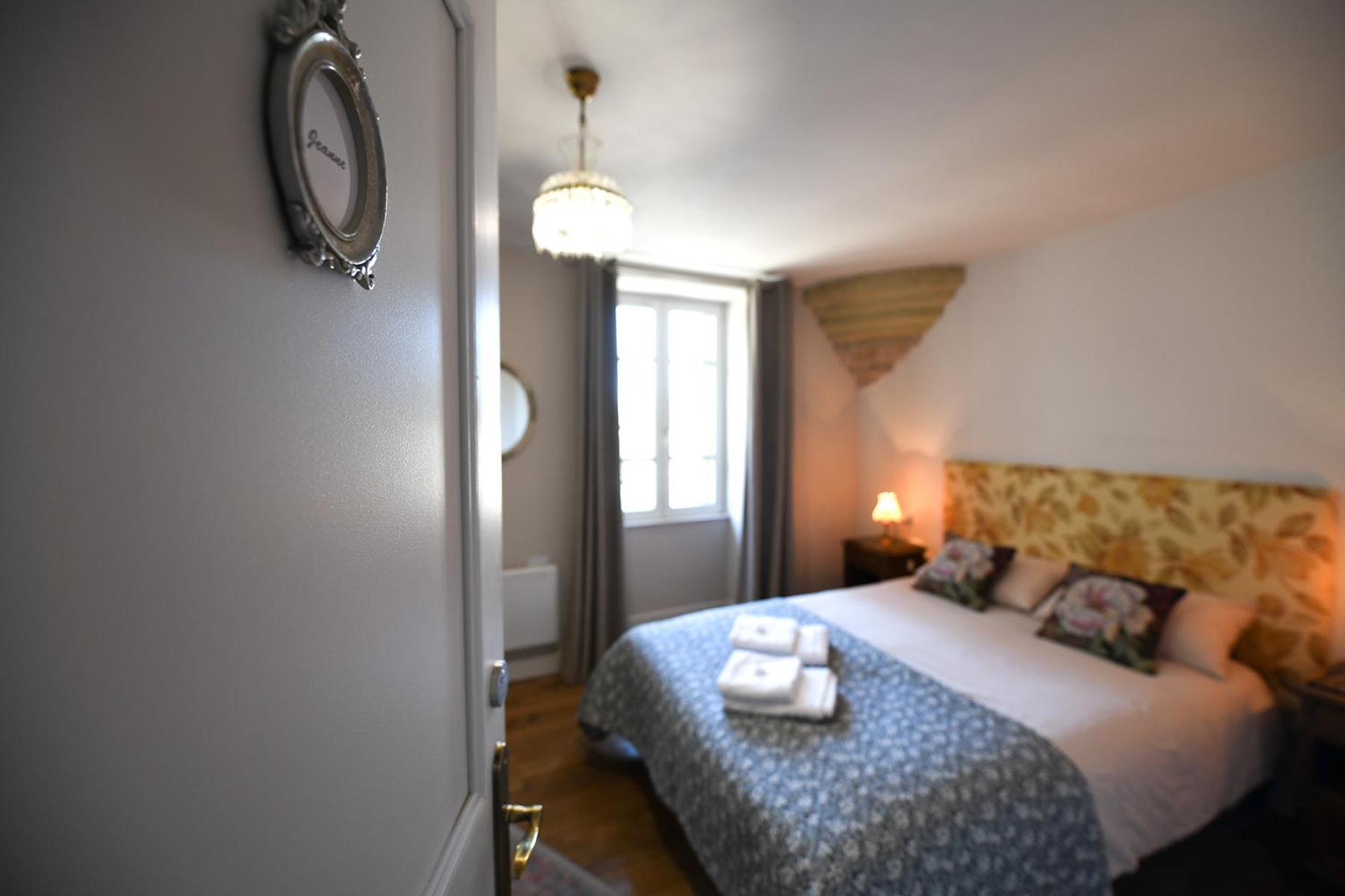 Bed and Breakfast Pat A Touille Treignac Exterior foto